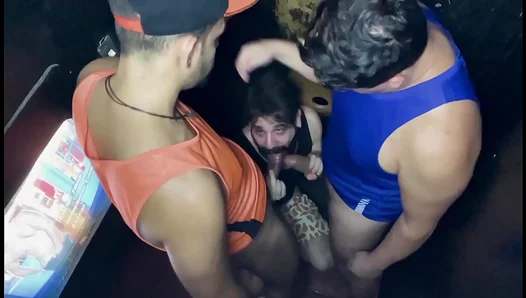 Hot Encounters in Tight Spaces: Wild Kinks Unleashed – Pinto Grosso