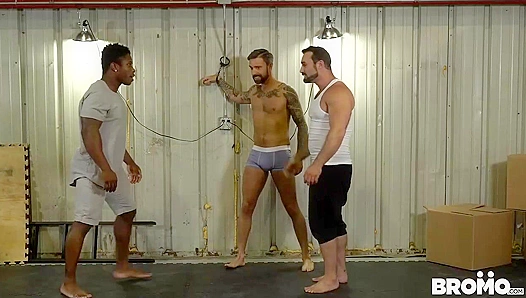 Jaxton Wheeler Rides Teo Carter Hard in Steaming Hot Gay Action – BromoUS