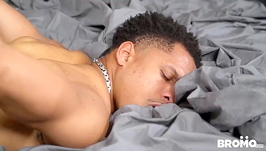 Double Trouble: Two Hot Blacks Going Wild in Bed – Steamy Gay Action 18+