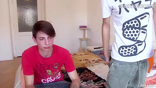 Czech Twink Fever: Wild Bareback Threesome Heat – XXX Gay