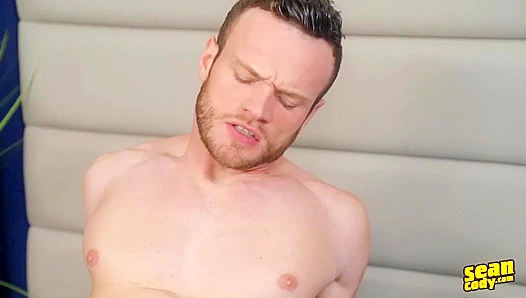 Bareback Passion: Sean Archie Takes It Deep – SeanCodyX