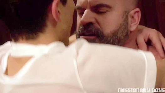 Craving Stronger Love? This Tall Mormon Boy Wants Rugged Daddy Vibes – ElderDial 18+