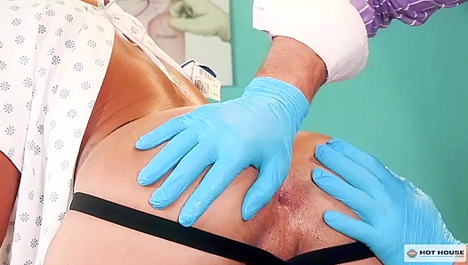 Doctor Daddy Ryan Rose Takes Control of Beaux Banks Tight Black Hole – Steamy Encounter
