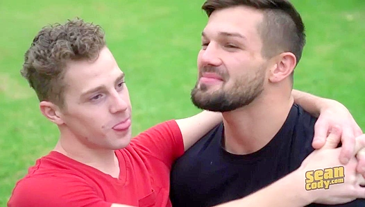 Brysen Swallows Every Drop: Hot Bareback Ride with Robbie – SeanCodyXCLUSIVE