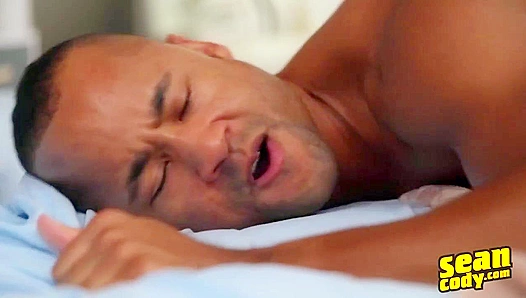 Frankie Takes Control: Bareback Domination Over Chris – SeanCody