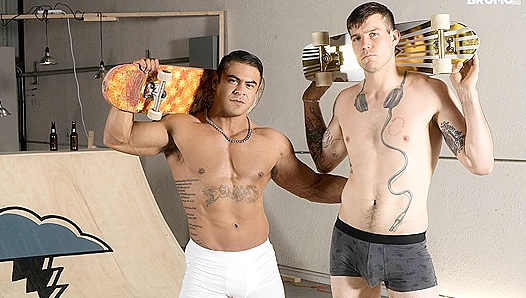 Beefy Mexican Stud Dominates Ripped White Boy in Raw Anal Action — GayPulse 18+
