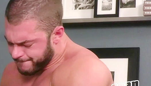 Arnie Curtis Goes Bareback Wild in Steaming Hot Solo Ride – GayXXX 18+