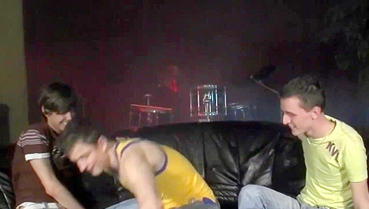 Jeffrey Radden Takes Control in Hot Gay Three-Way Fun – Triple Trouble 18+
