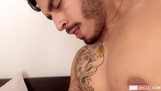 Edipo, Sahid Rob Angel Fuel Steaming Latino Threesome – LatinHeat 18+