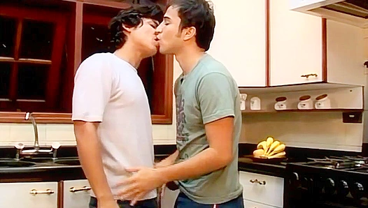 Caio Manu Get Wild in the Kitchen – Deep Throat to Bareback Fun – LollipopTwinks 19+