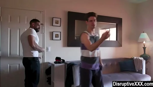 Energized Older Guy Craves Steamy Neighbor Hookups – Bold Gay Nights Ahead – TinyGays 18+