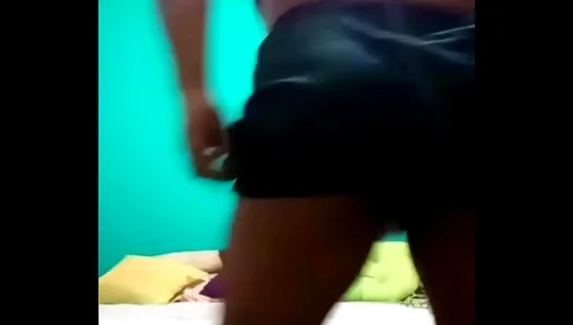 Oiled Ebony Stallion Shows Off His Thick Ass Live – Busty Booty Heat 18+