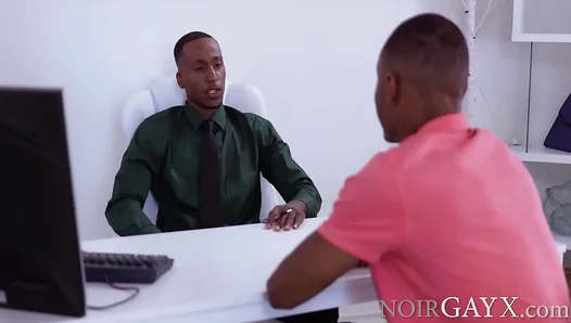 Divorce Day BJ: Jigz Claims Dominance with Fiery Passion – Steamy Gay Encounter