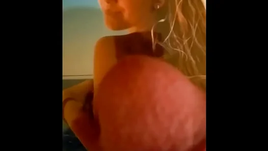 Beach Babe Bares All: Sizzling Solo Escape Under the Sun – Milf Pleasure 18+