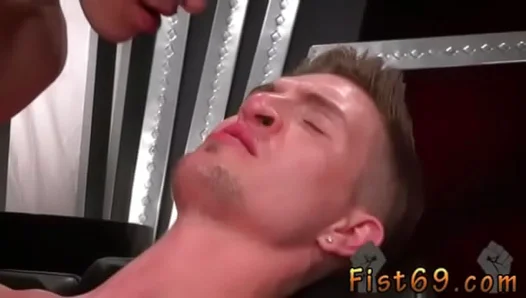 First Time Fisted Drenched: Big Bears Claim Tight Boys – 18+