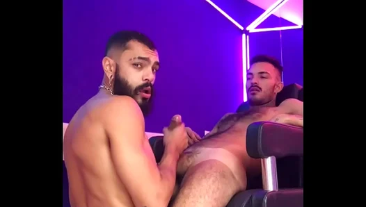 Murillos Steaming Tryst at the Barber Shop – Raw Gay Pleasure Unleashed 18+