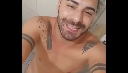Steamy Bath Adventure: Exploring a Huge Hard Cock Together – GayFun 18+