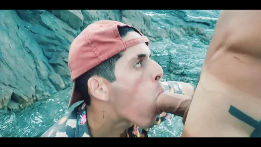 Hot Beach Hookup: Curious Guys Swap Blows Bareback Ass – 18+