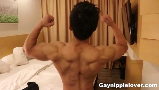 Asian Muscle Stud Obsessed With Sucking Hard Nips Worshiping Giant Physiques – 18+