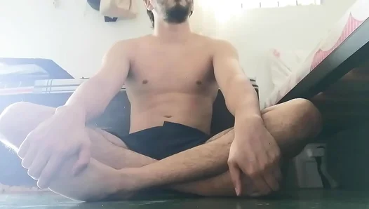 Feet Worship Fever: Slim Twink Sucks Toes in Hot Indian Gay Session – NaughtyLads 18+