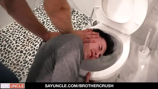 Stepbrothers Swap Weights for Wild Bareback Action with Horny Twinks – 18+