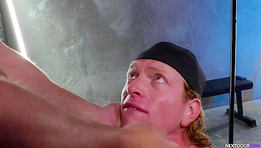 Roman Todd Claims Kyle Connors Tight Virgin Hole – NextDoor Raw