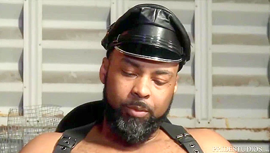 Hard Bareback Ride: Hot Jock Fuck Session in the Dark – Pride Originals
