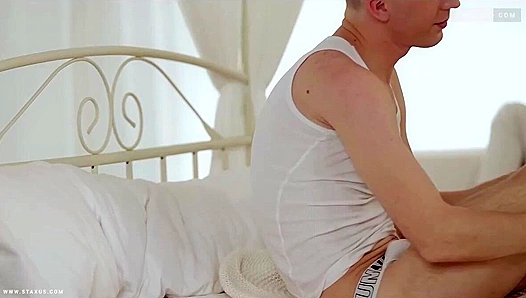 David Hollister Craves Ronnie Petits Thick Cock – Cheeky Fun Unleashed – GayXXX