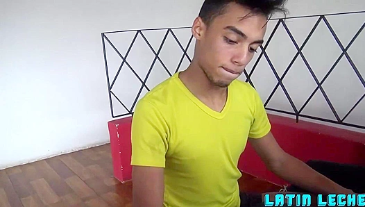 Two Hot Latinos Go Wild in Passionate Steam-Fueled Threesome – LatinLeche 18+