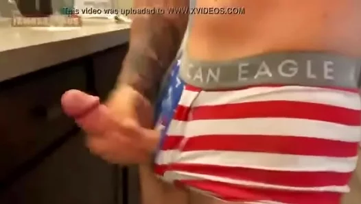 Hungry for Heat: Ripped YouTubers Steamy Solo Jerk Off Session – NaughtyKink 18+