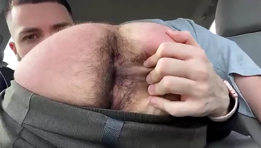 Hands Full of Flesh: Steamy Bareback Action in the Backseat – Public Gay Hookup