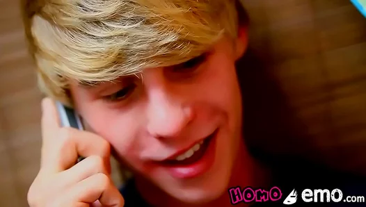 Geek Gets Dirty Devouring Edgy Boys Booty – Steamy Gay Hookup – HotNSAIFS