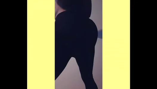 Brainy Big-Butt Twink Grinding Through a Steaming Solo Session – GayTwink 18+