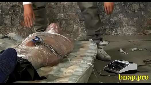 Intense BDSM Session: Top Commands Pain-Loving Sub in Raw Power Play – GayPain 18+