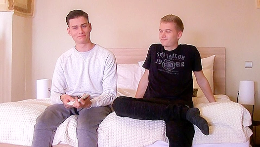 Czech Fire: Amateur Boys Ignite Passion in Steaming Nude Threesome – XXX Gay