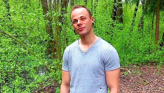 Dom Submits Young Hunter in Wild Forest Lust Match – Czech Heat 18+