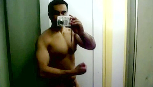 Chubby Muscle Stud Flexes His Ripped, Sexy Curves for You – OurBoyFriends