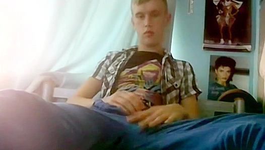 Austin the Twitch-Loving Twink Rides Hard in Steamy Gay Session – OurBoyFriends