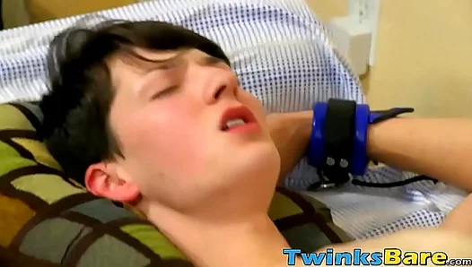 Fully Pounded: Fit Twink Takes Hard Cock from Hung Boyfriend – GayScene 18+