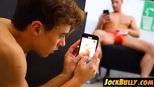 Caught on Camera: Sneaky Fetish for Filming a Hot Gym Freaks Massive Gains – 18+
