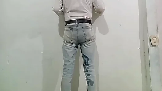 Soaked Desire: Pee-Diaper Fantasies Ignite a Filthy Solo Session – NaughtyFun 18+