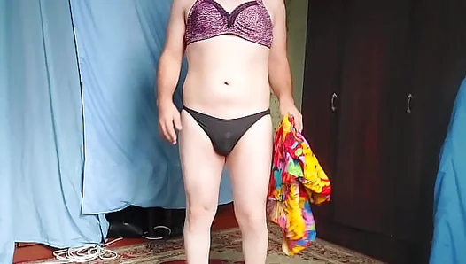 Busty Shemale Cutie Live Streams Her Hot Transformation—Young Youtuber Turns Milf