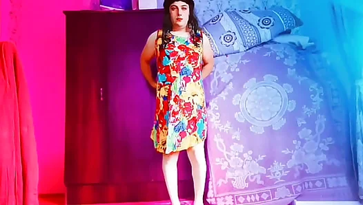 Juicy Booty tease! Femboy flaunts his hottest curves – SexyGayBooty 18+