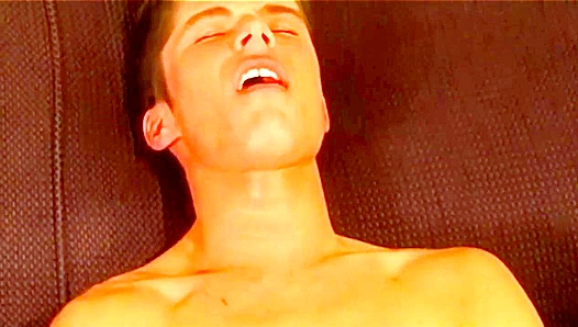 Hot Twinks Collide: Horny Amateurs Ignite Vintage Gay Passion – HotTwinkFun 18+