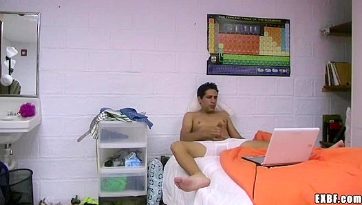 Ex-Boyfriends Fiery Solo Session Ends in Explosive Release – GayXXXTube 18+