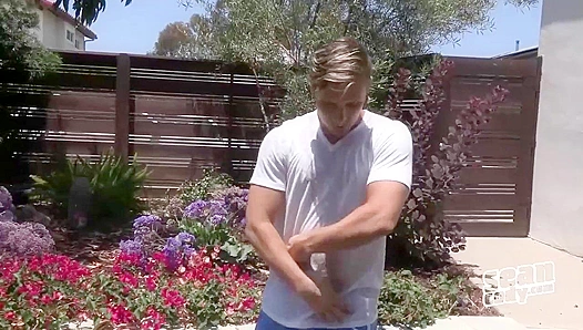 Dylans Intense Hand Job: Hot Blonde Jerks Off On Cam – SeanCody