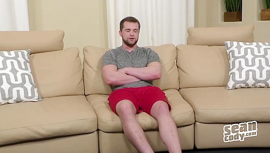 Watch Him Stroke Hard: Tracys Steamy Solo Jackoff – SeanCody