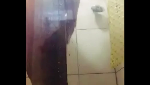 Hot Soapy Action: Amateur Touches Send Horny Stud Over the Edge – 18+