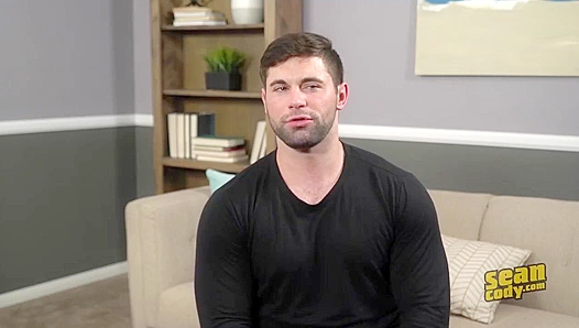 Logans Ripped Workout Fantasy: Jerking Off Hot Heavy at the Gym – SeanCody