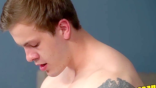 Hardcore Solo Session: Sean Cody Jerks Off After Intense Gym Pump – 18+